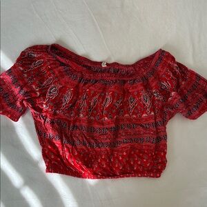 Spell Red Paisley Off-Shoulder Crop Top with black-white  Accents M